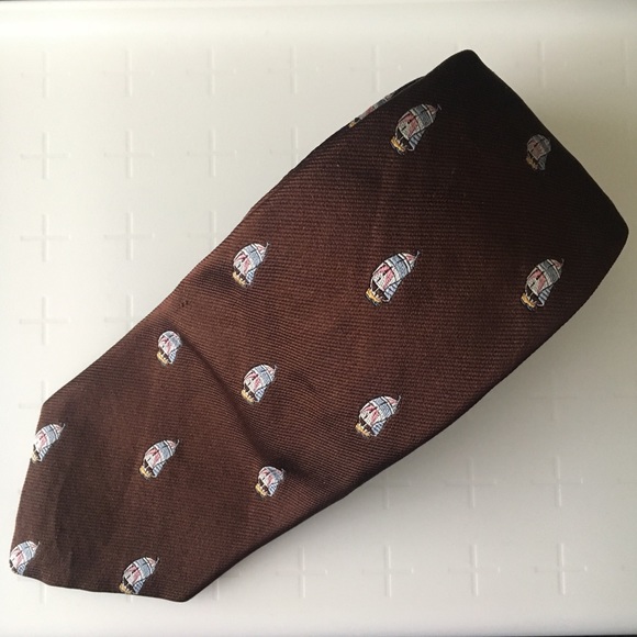 Vintage Neiman Marcus tie with sail boat print - Picture 1 of 5